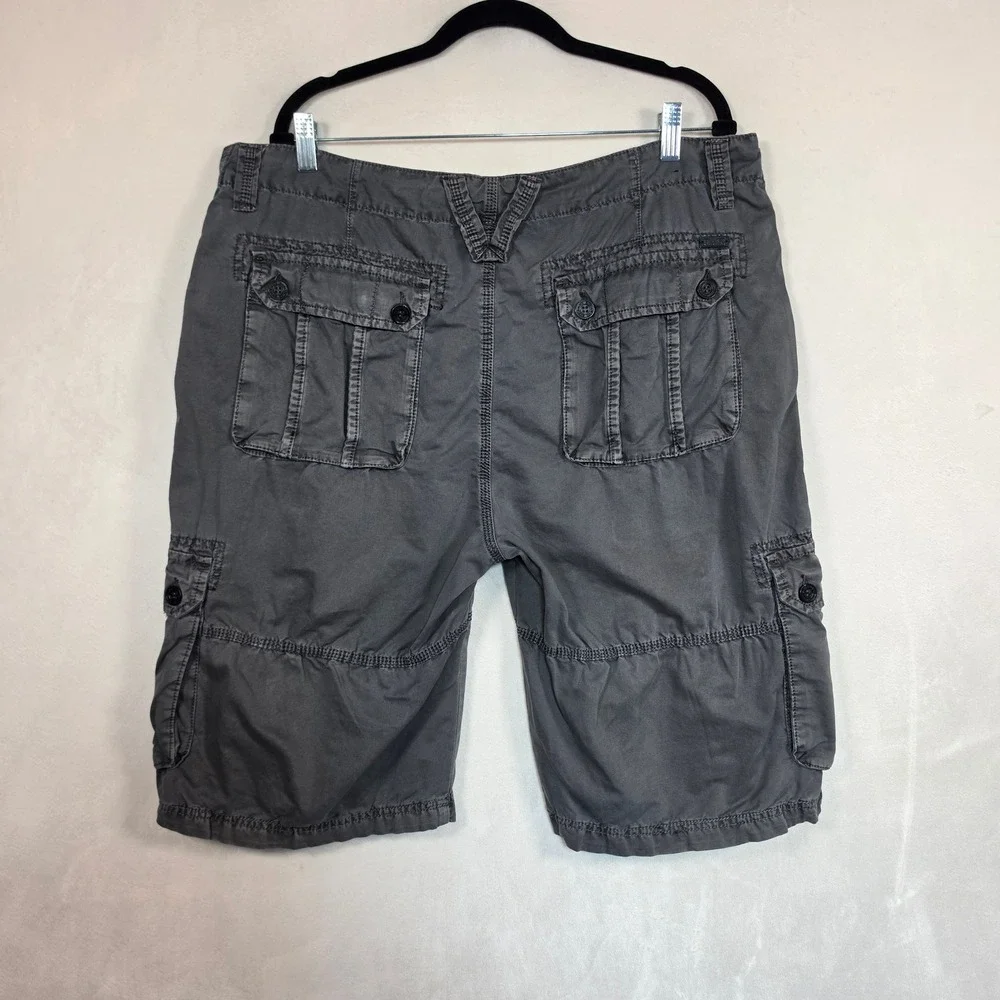 Buckle Black Cargo Shorts Mens 36 Gray Athletic Fit Utility Y2K Streetwear